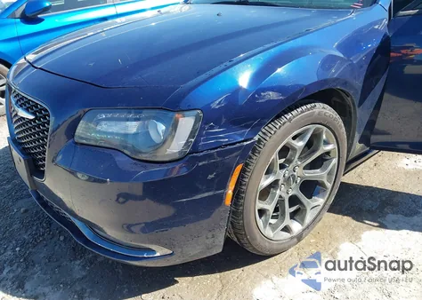 2015 Chrysler 300 300S из США, поврежденный, VIN 2C3CCABG1FH894071